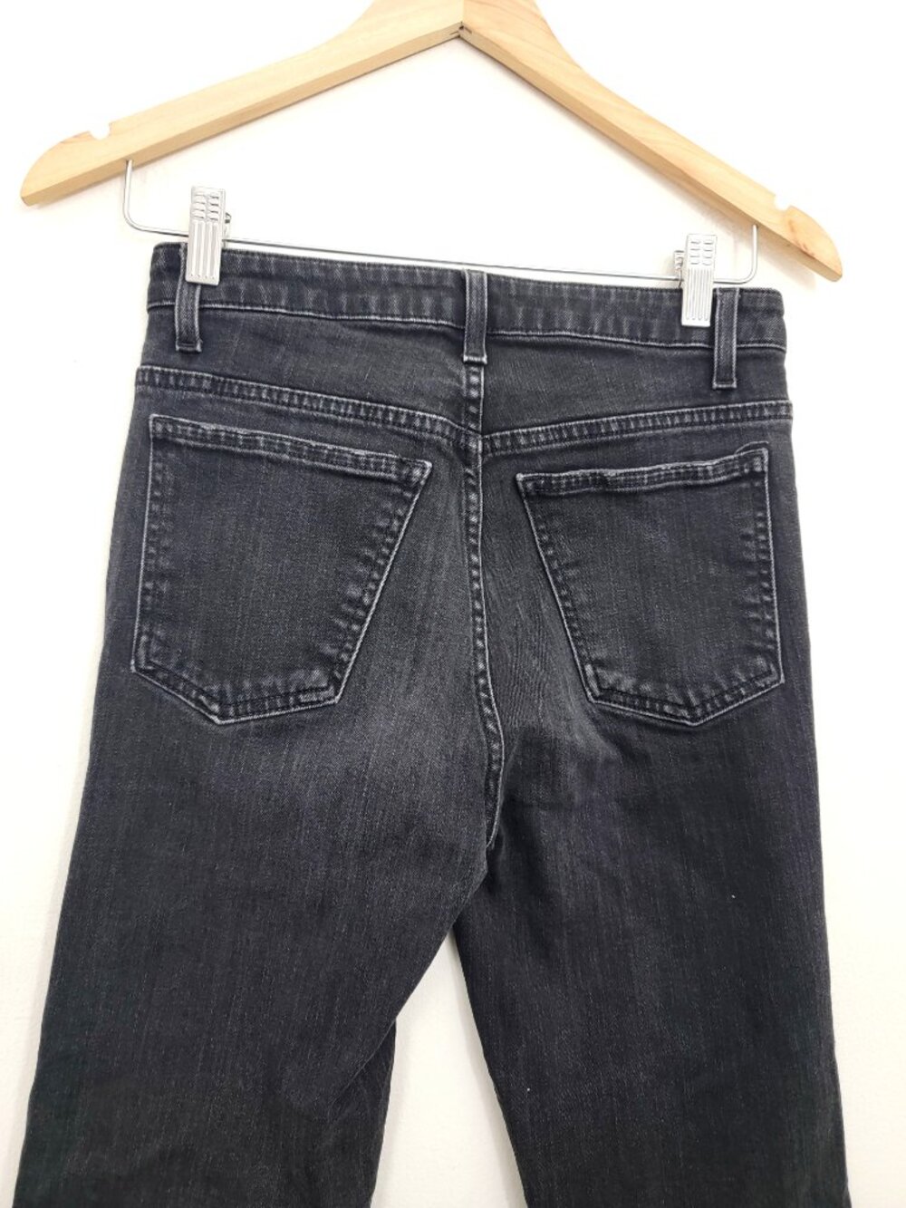 Khaite Vivian Jeans in Washed Black 26 - Picture 6 of 9